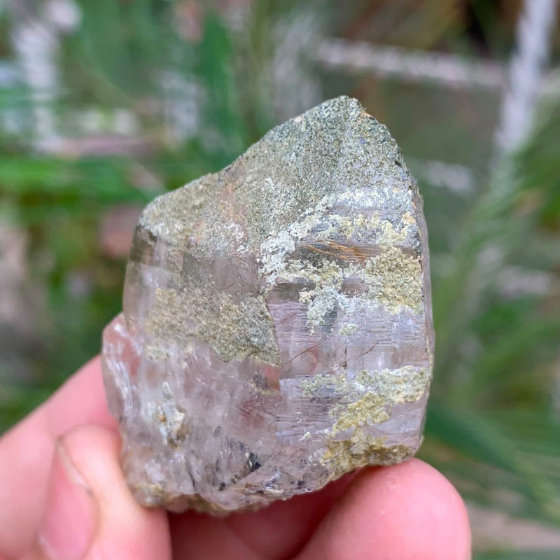 Rutile Quartz Specimen - 35g