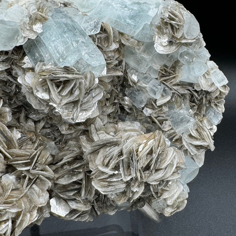 Aquamarine Specimen - 2001g
