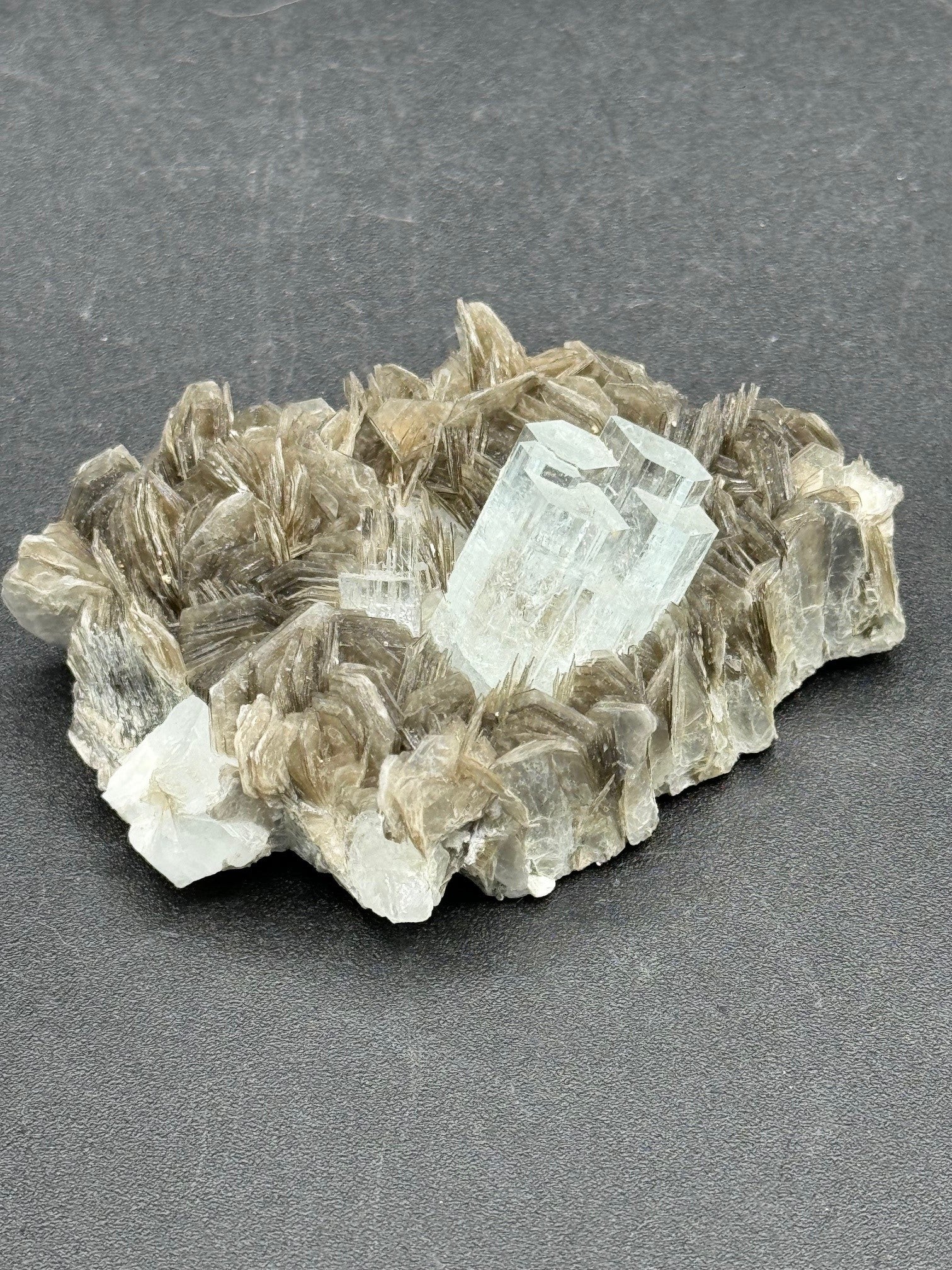 Aquamarine Specimen - 99g