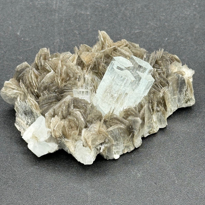 Aquamarine Specimen - 99g