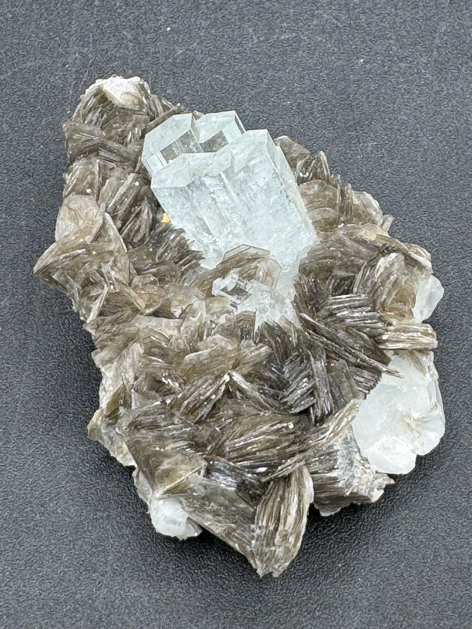 Aquamarine Specimen - 99g