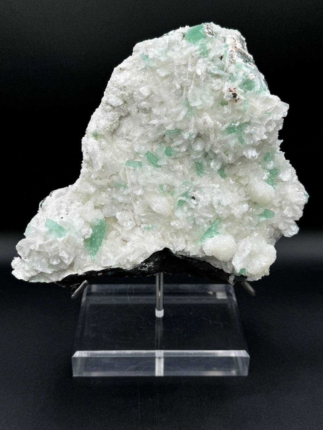 Green Apophyllite Specimen - 2942g