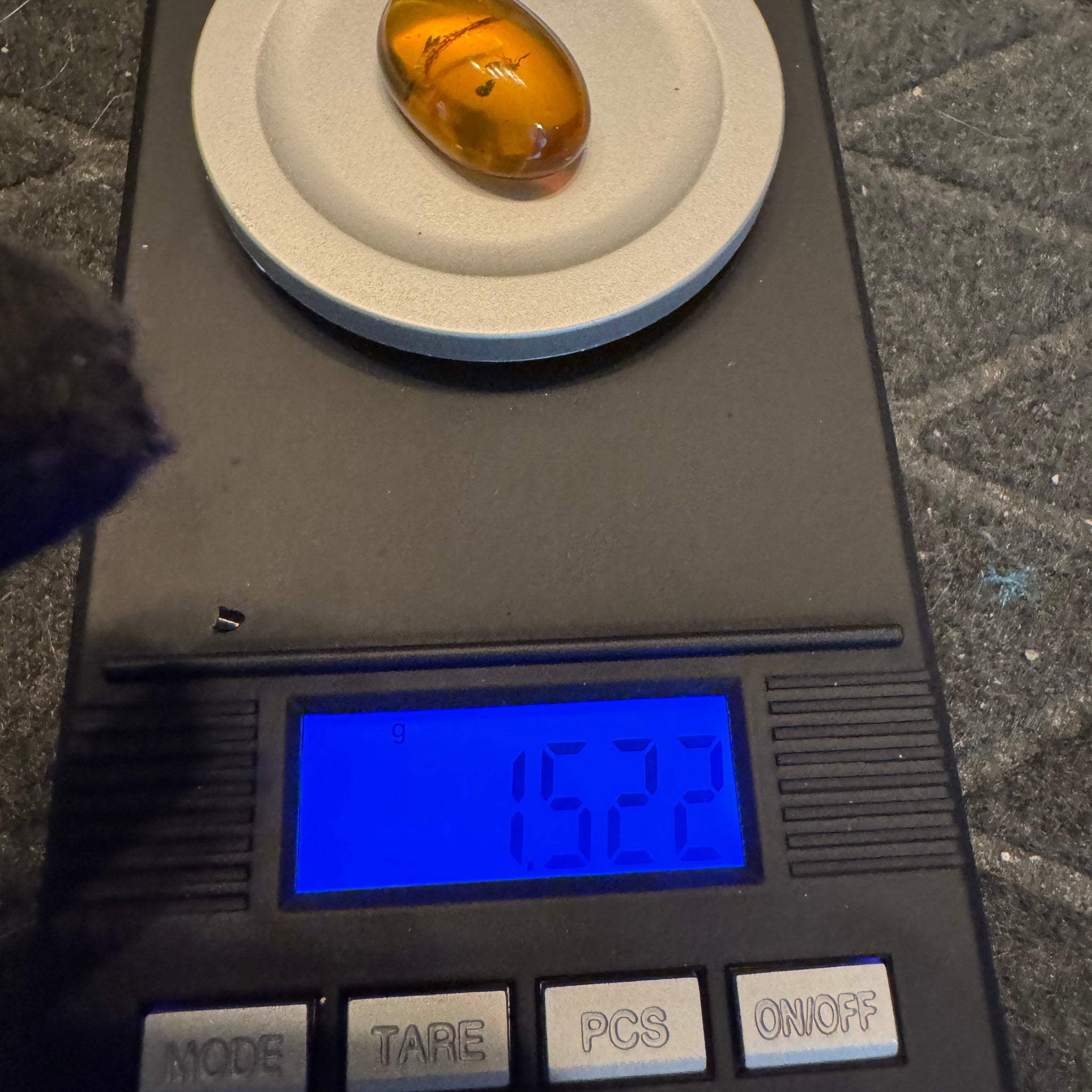 Amber Cabochon - 1.526g
