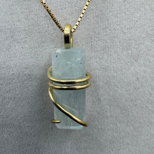 Aquamarine Pendant - 5.594g