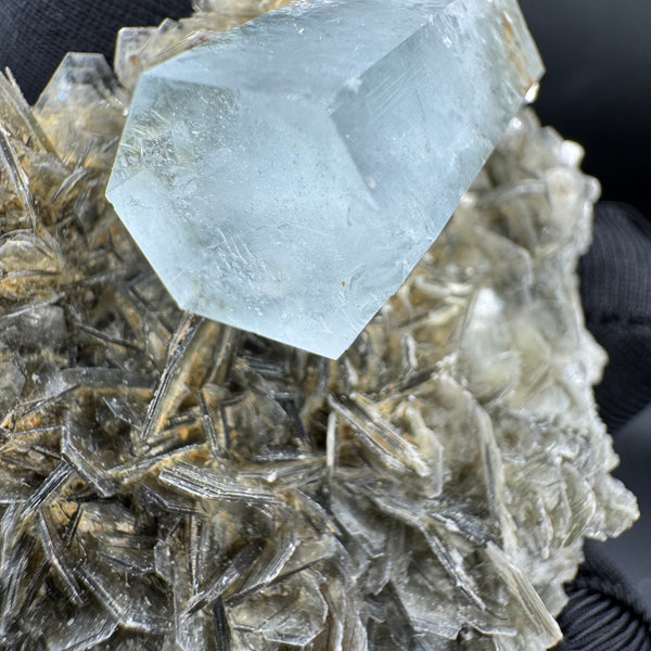 Aquamarine Specimen - 558g
