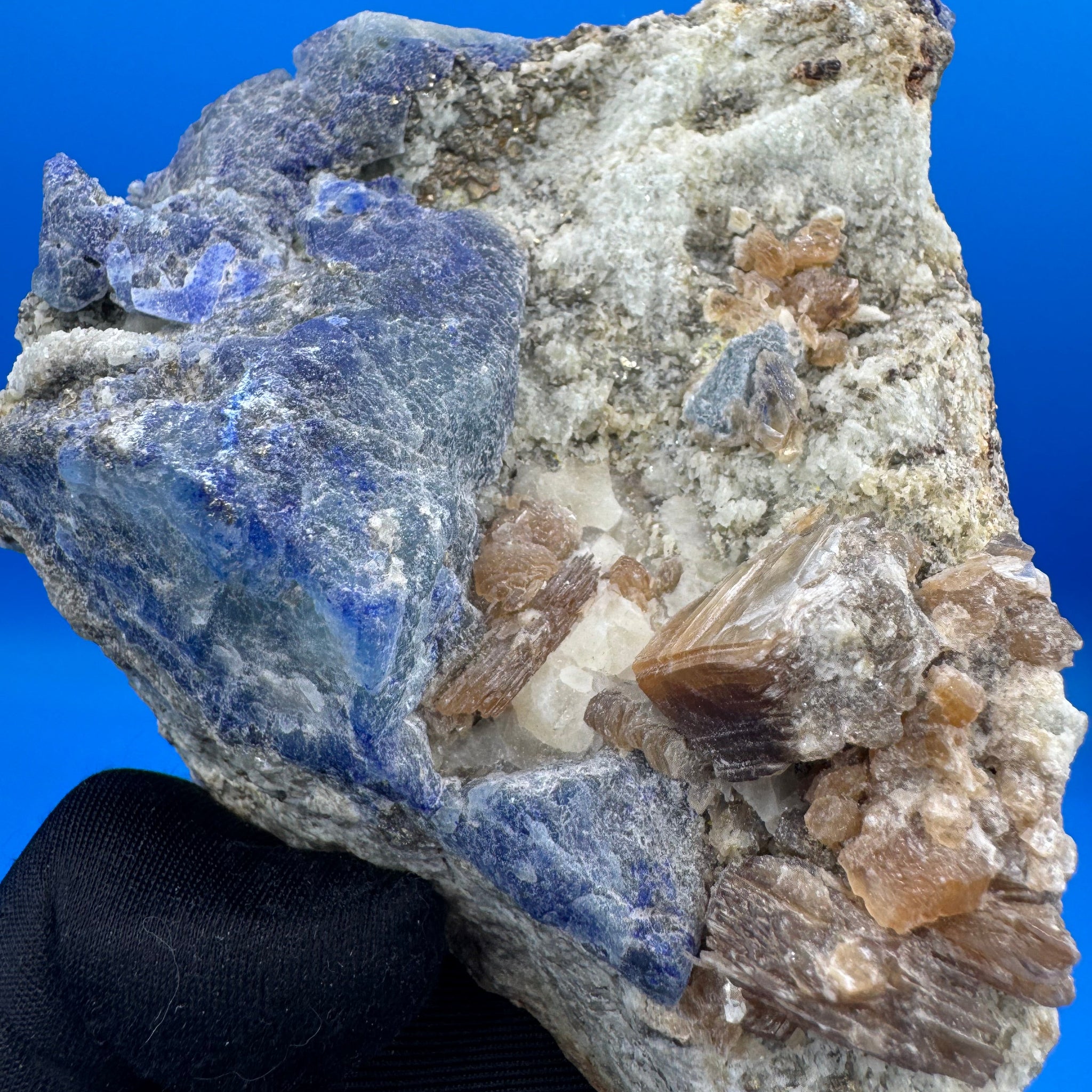 Lazurite Specimen - 1032g