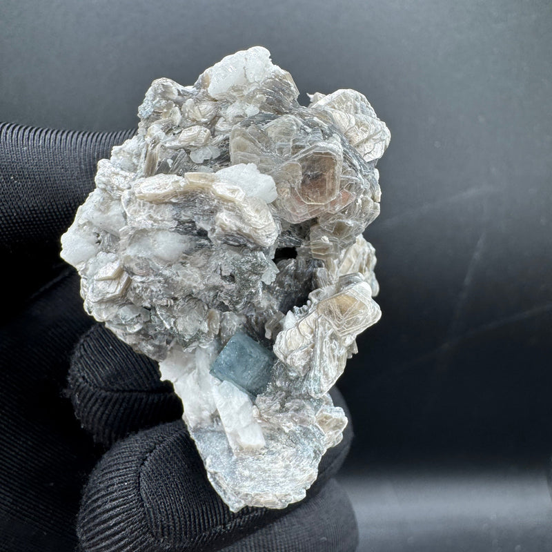 Aquamarine Specimen - 69g