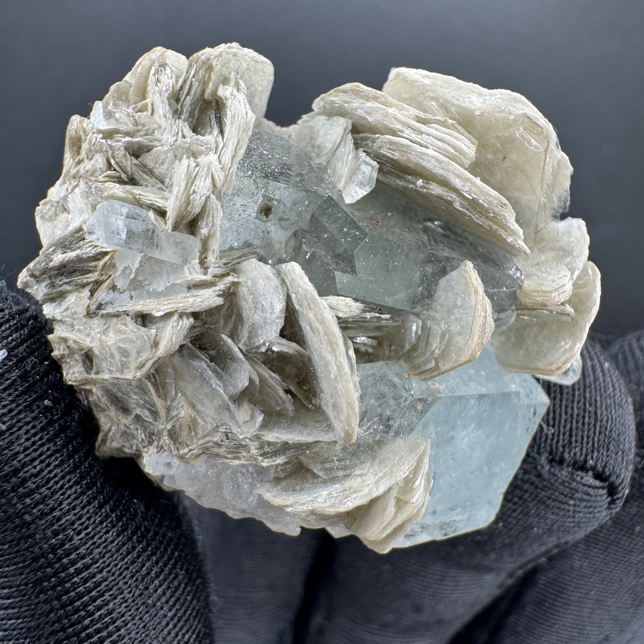 Aquamarine Specimen - 25g