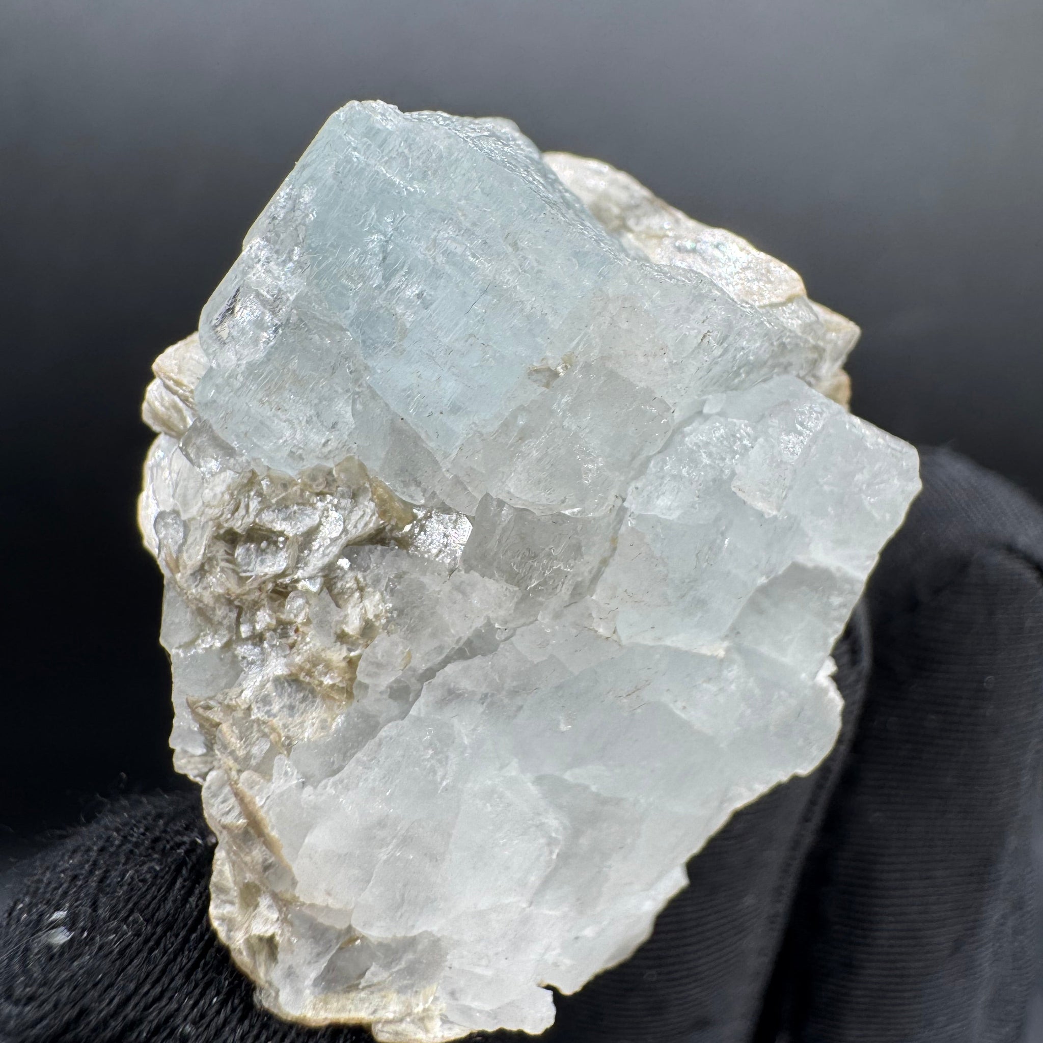 Aquamarine Specimen - 25g