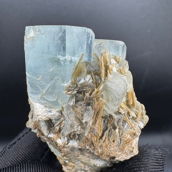 Aquamarine Specimen - 73g