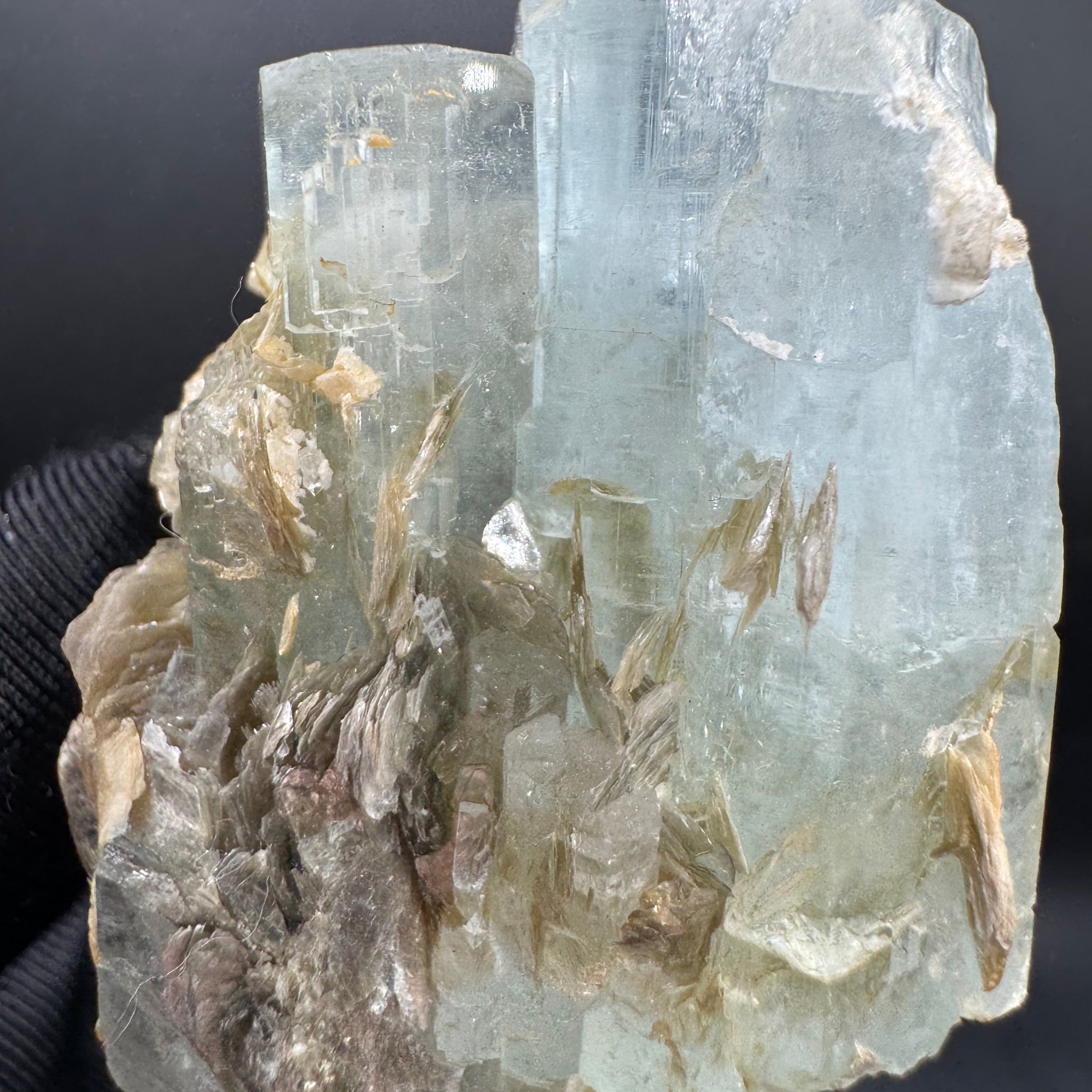 Aquamarine Specimen - 73g