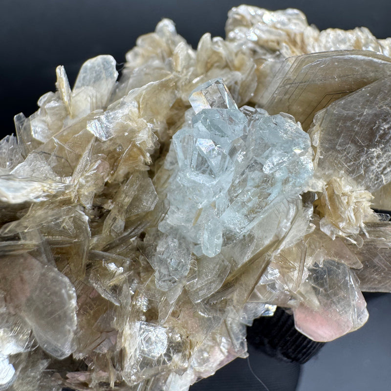 Aquamarine Specimen - 85g