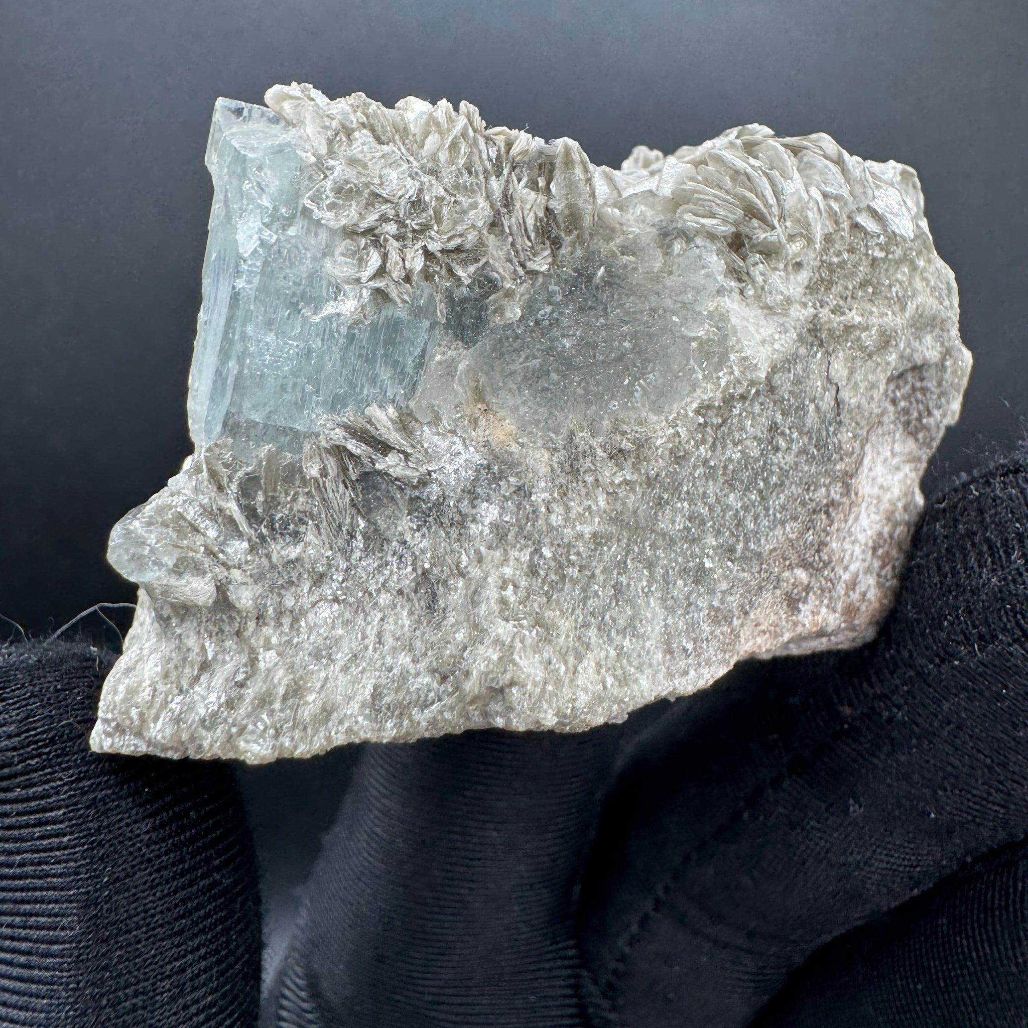 Aquamarine Specimen - 94g