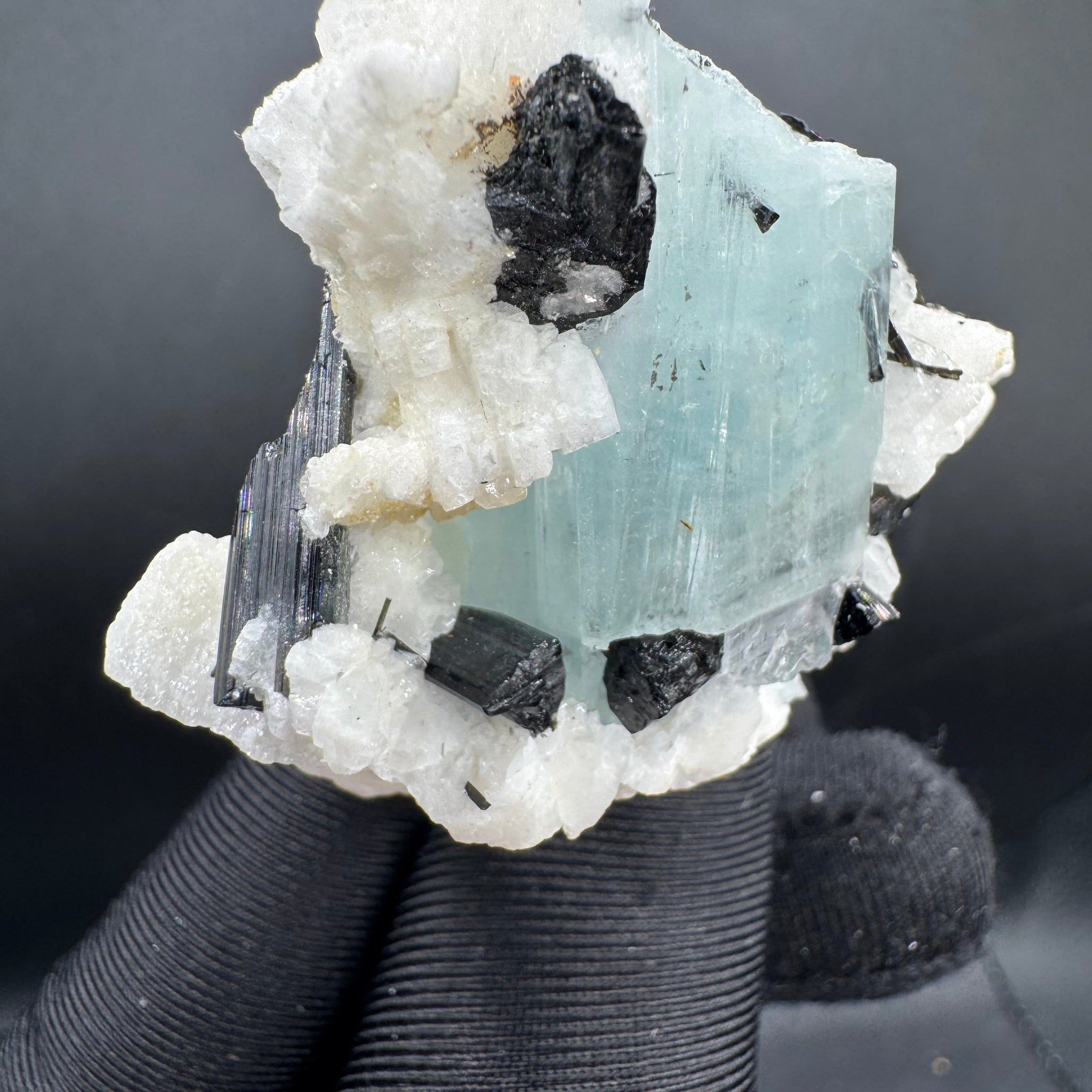 Aquamarine Specimen - 38g