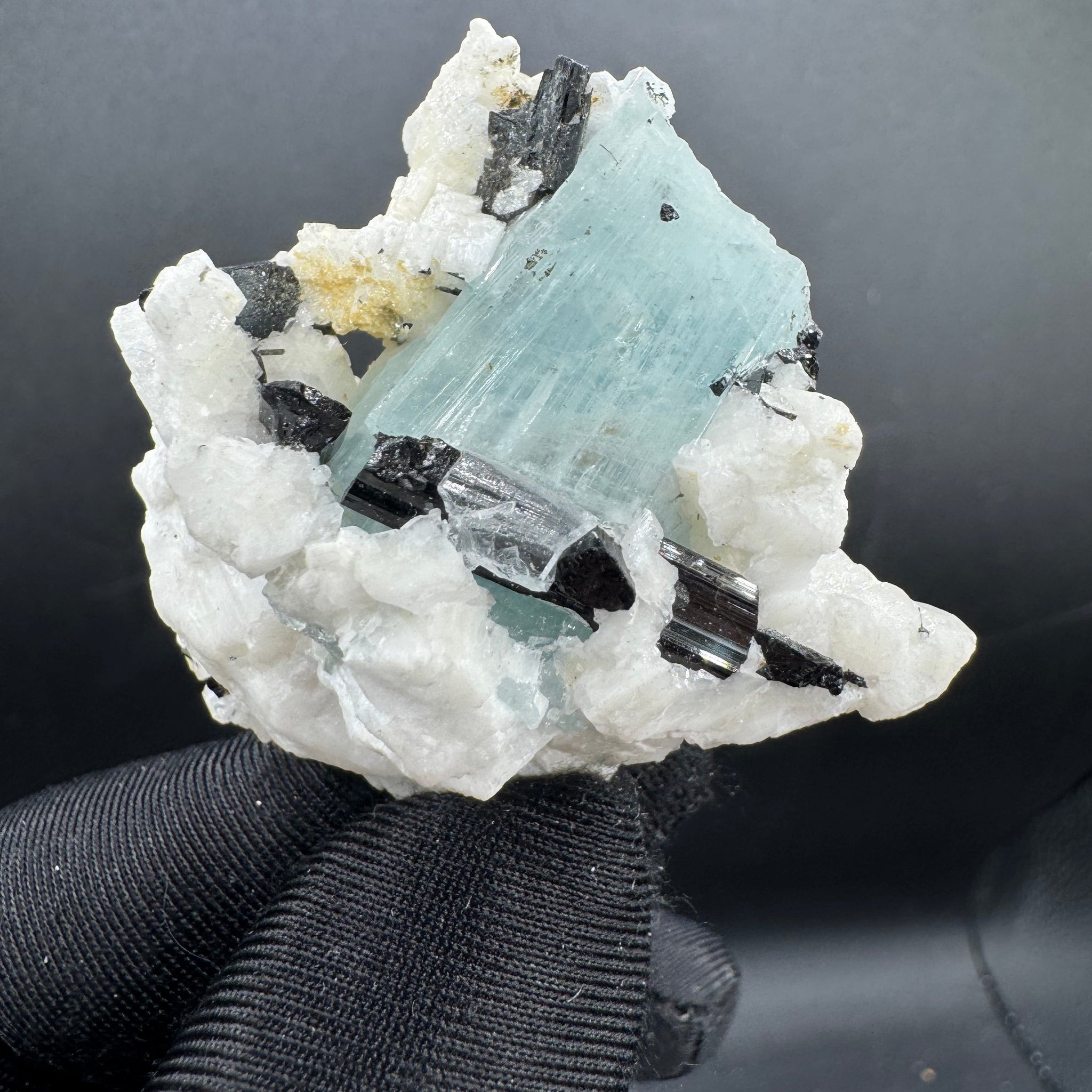 Aquamarine Specimen - 38g
