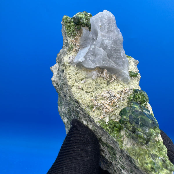 Green Garnet Specimen - 372g