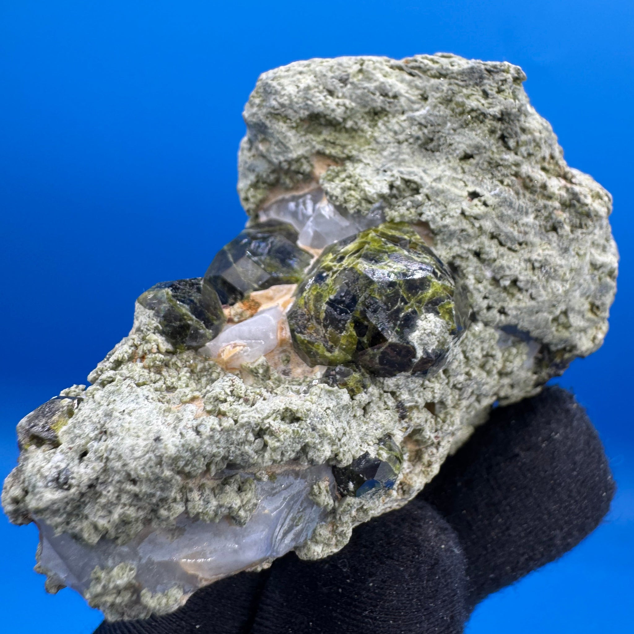 Garnet Specimen - 164g