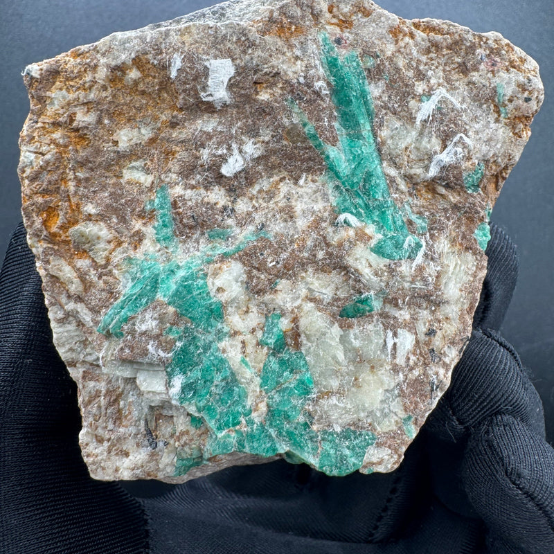 Emerald Specimen - 396g