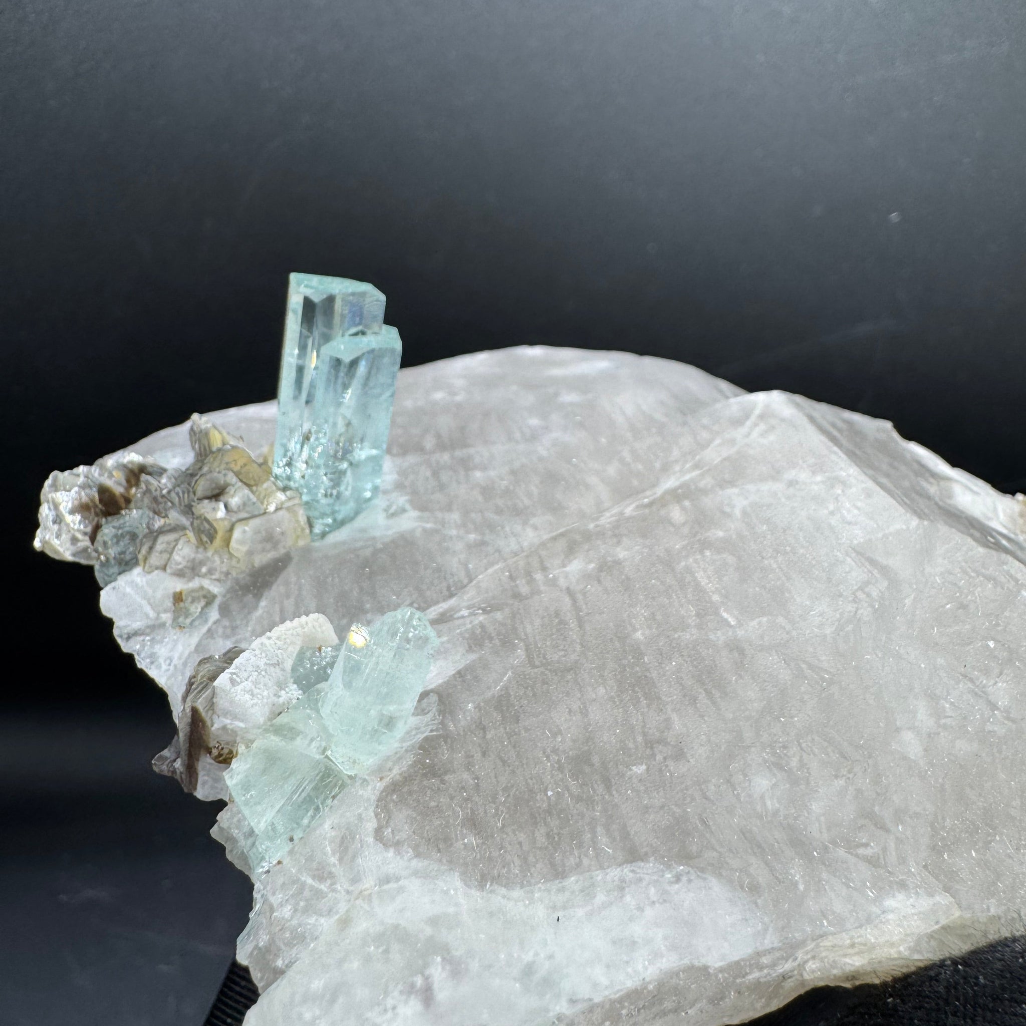 Aquamarine Specimen - 558g