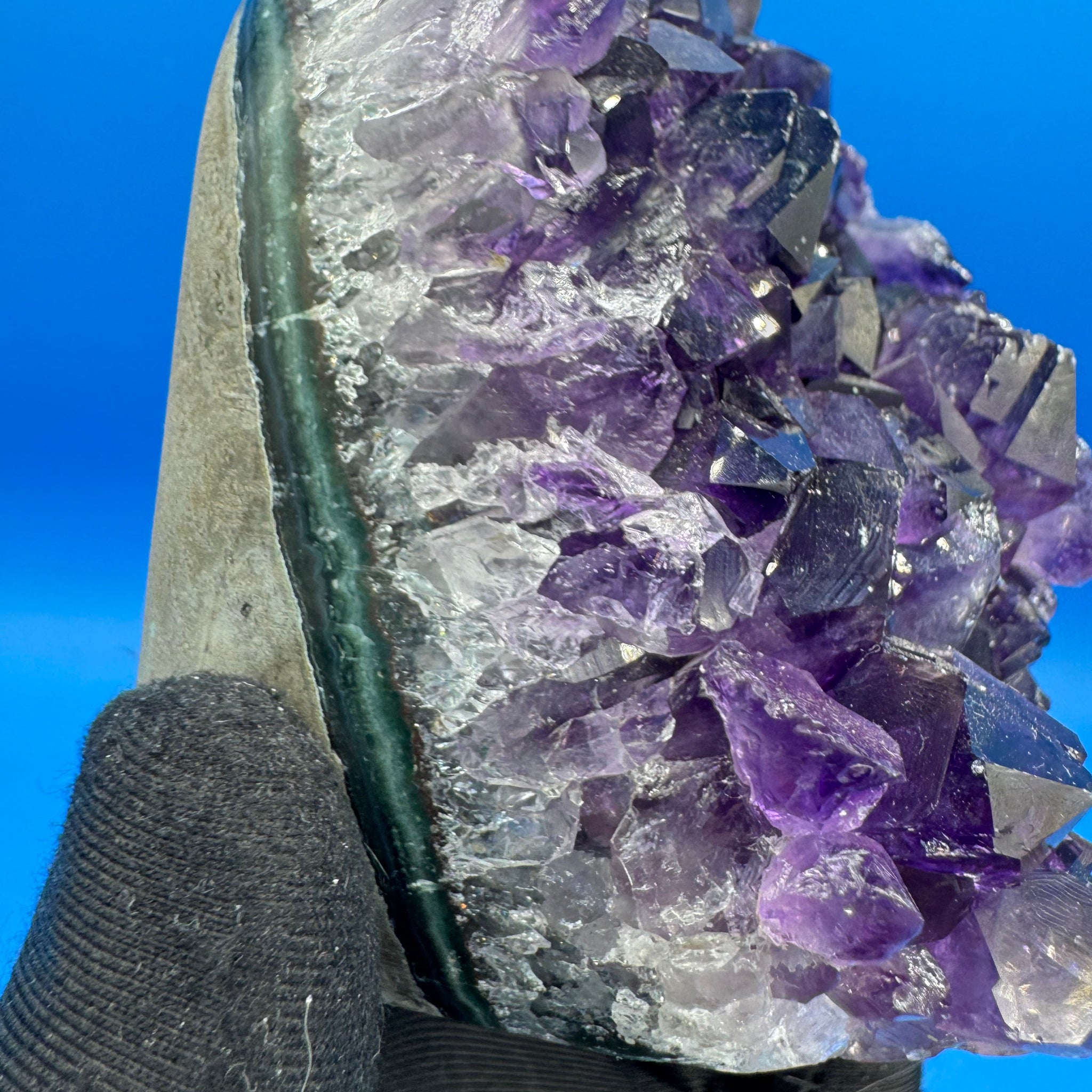 Amethysy Geode - 452g
