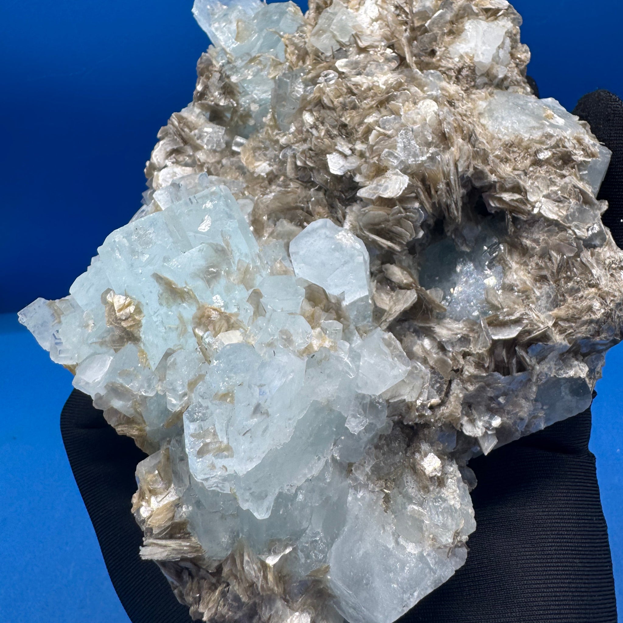 Aquamarine Specimen - 1388g