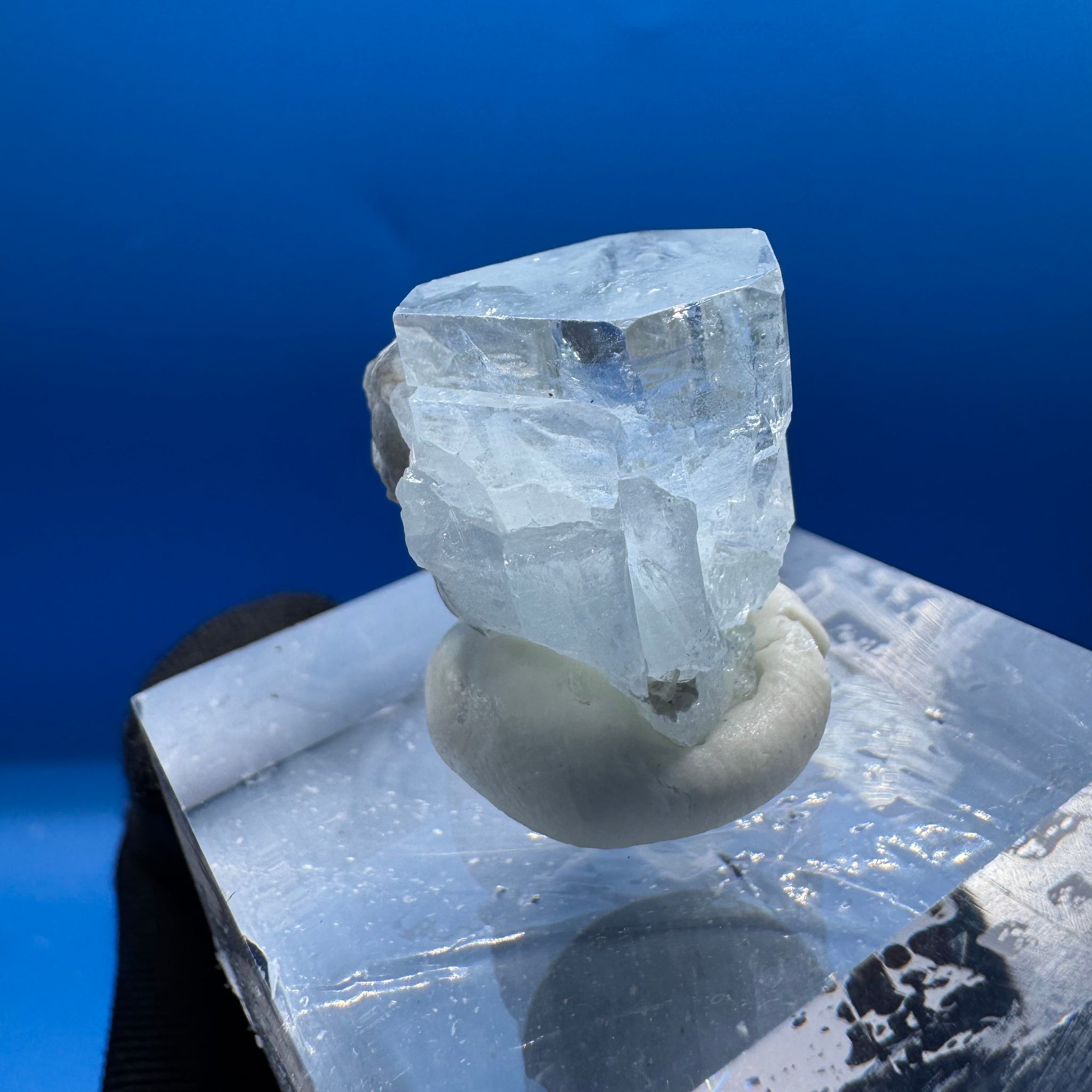 Aquamarine Specimen - 10g