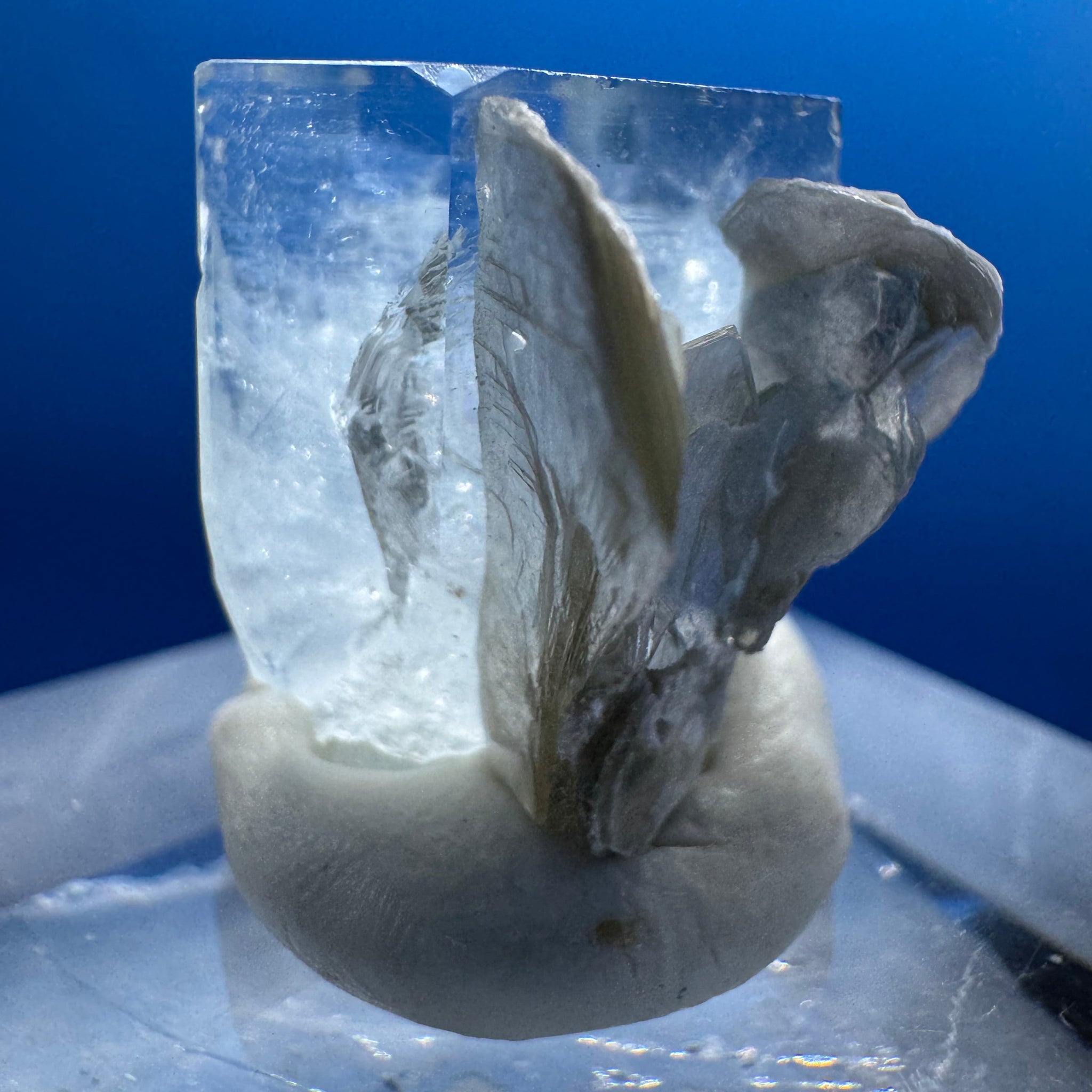 Aquamarine Specimen - 10g