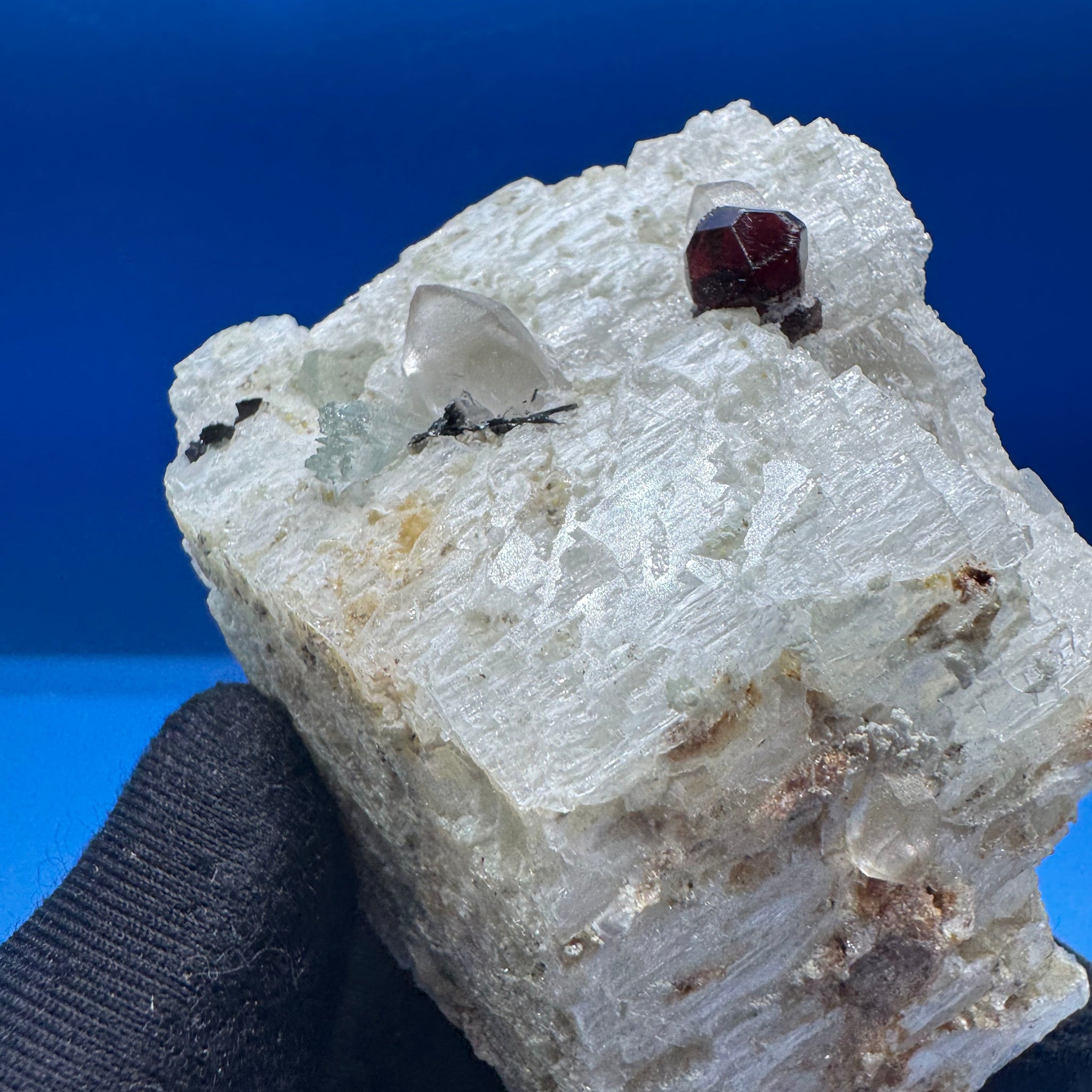 Garnet Specimen - 158g