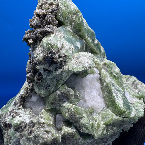 Green Diopside Specimen – 1418g