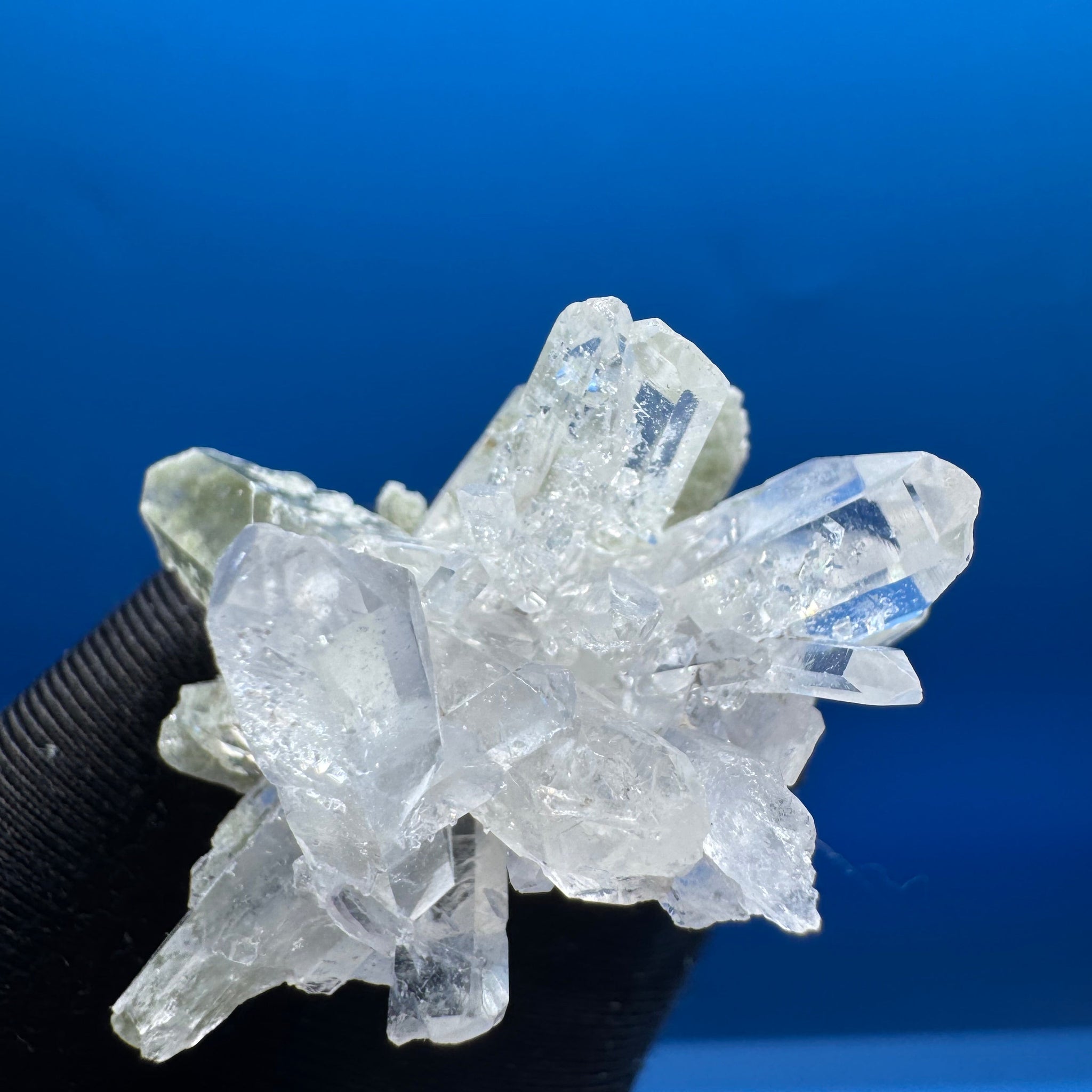 Quartz Specimen - 18g