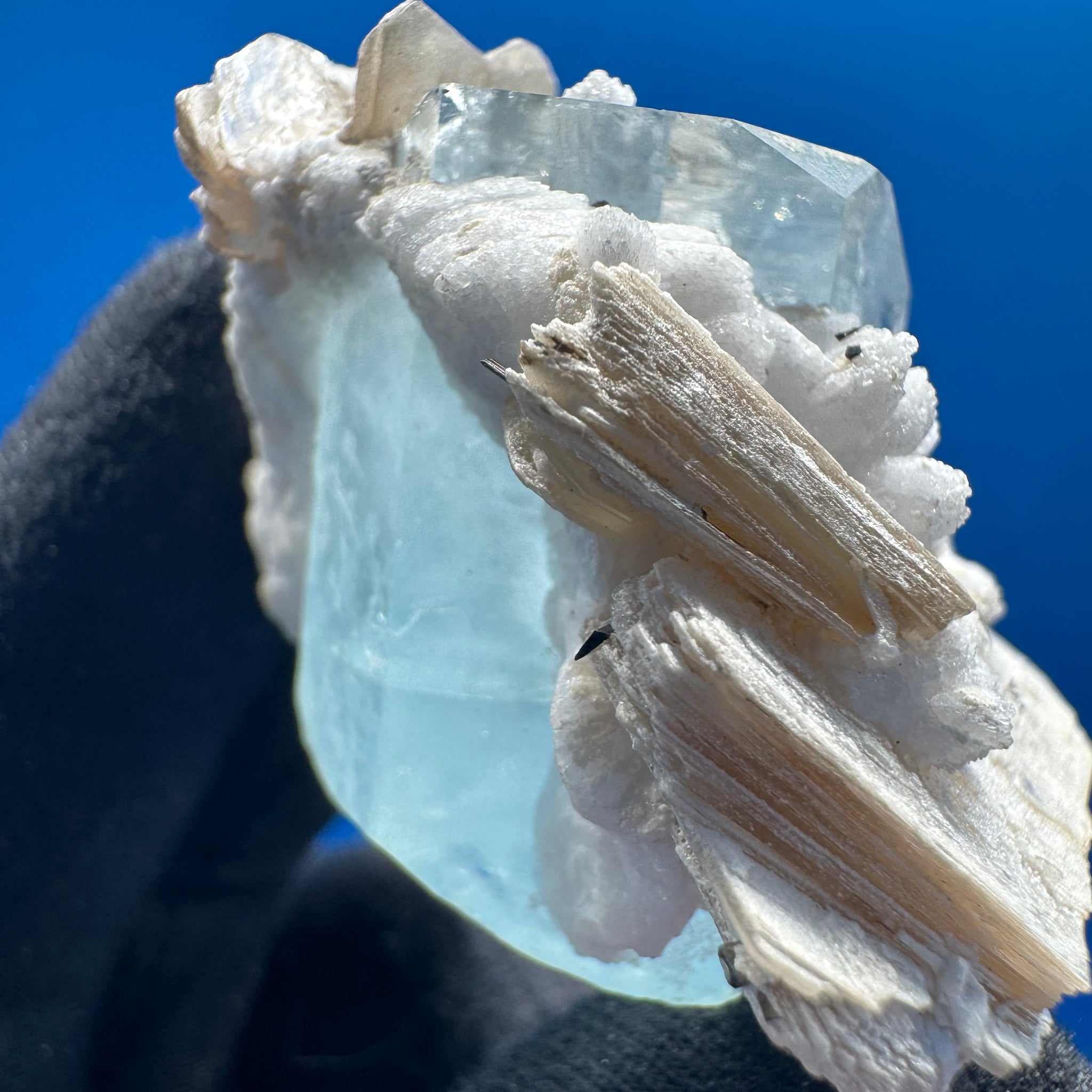 Aquamarine Specimen - 57g
