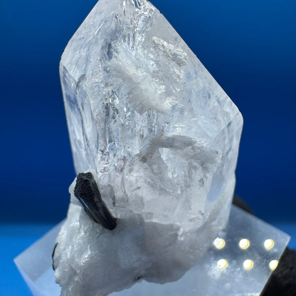 Quartz with Tourmaline - 86g