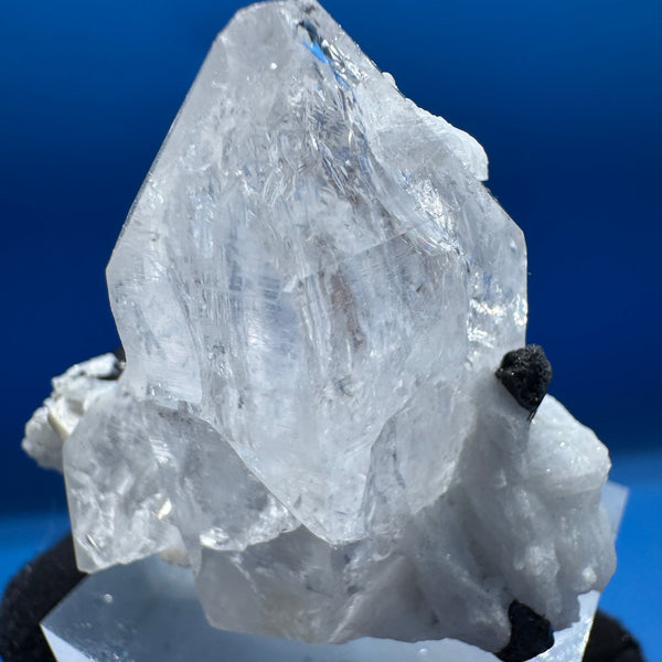 Quartz with Tourmaline - 86g