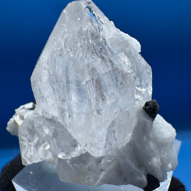 Quartz with Tourmaline - 86g