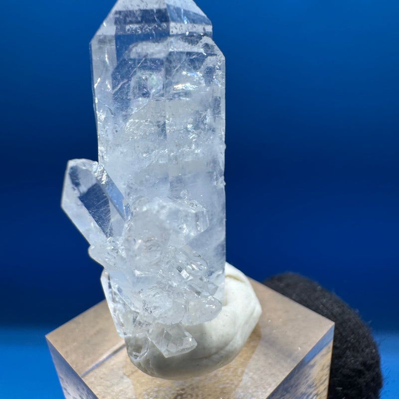 Quartz Specimen - 16g