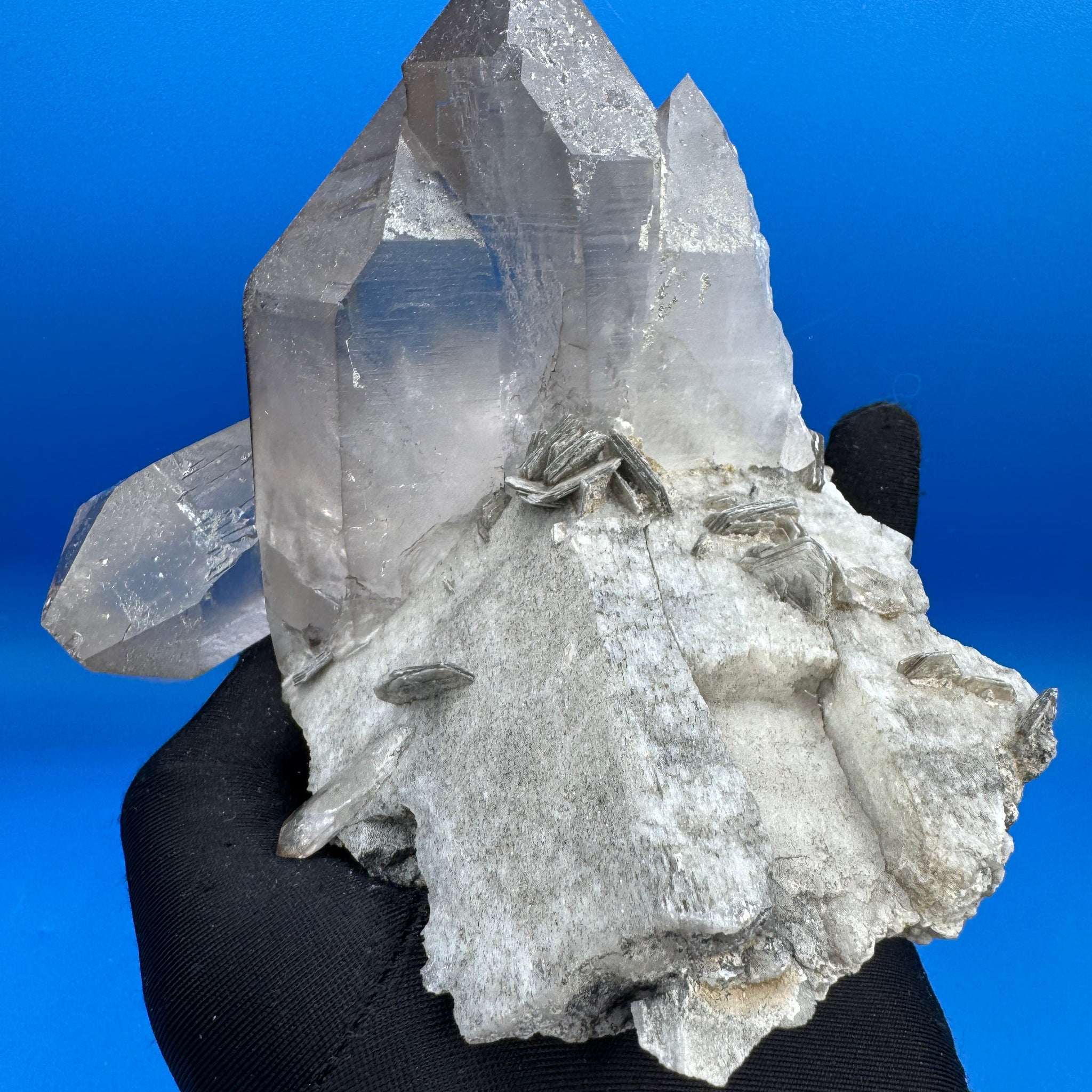 Quartz Specimen - 1107g
