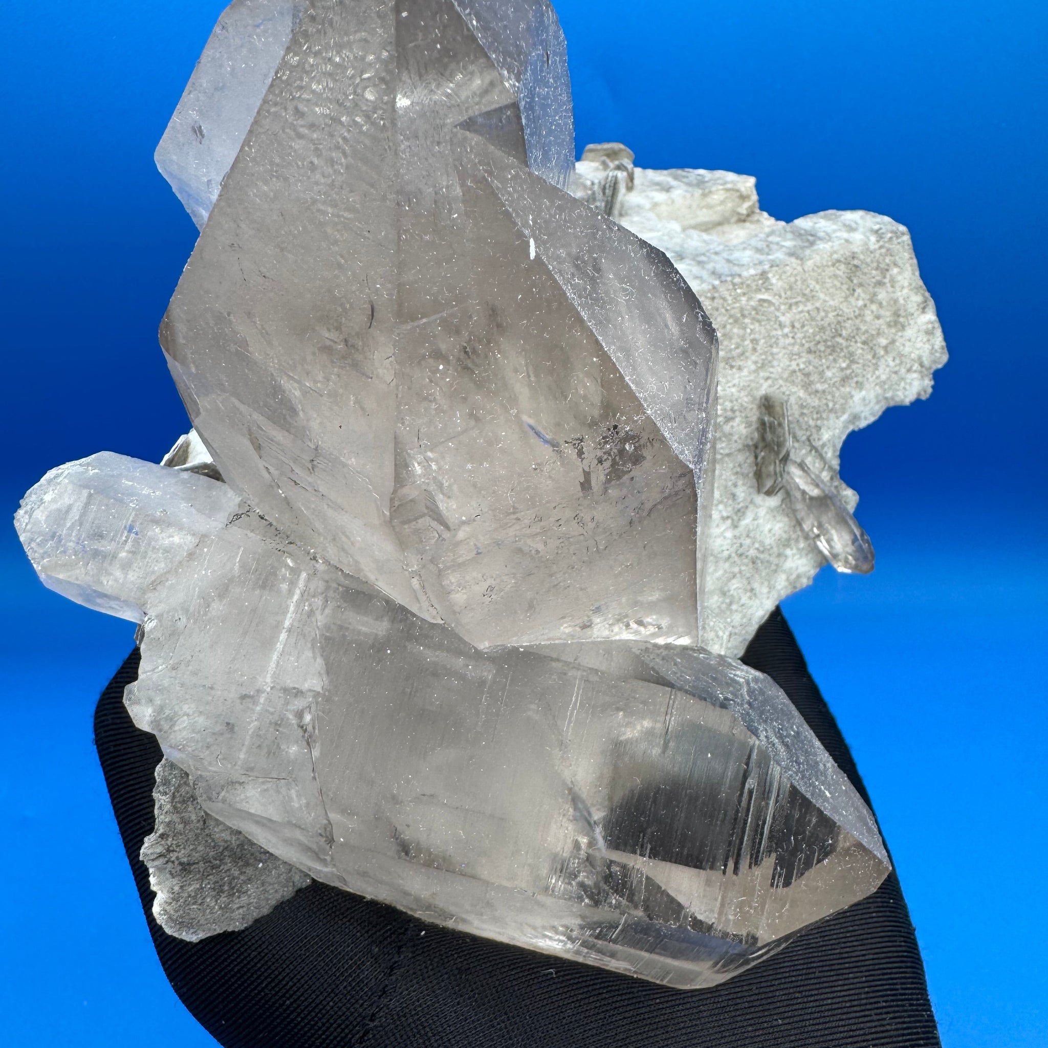 Quartz Specimen - 1107g