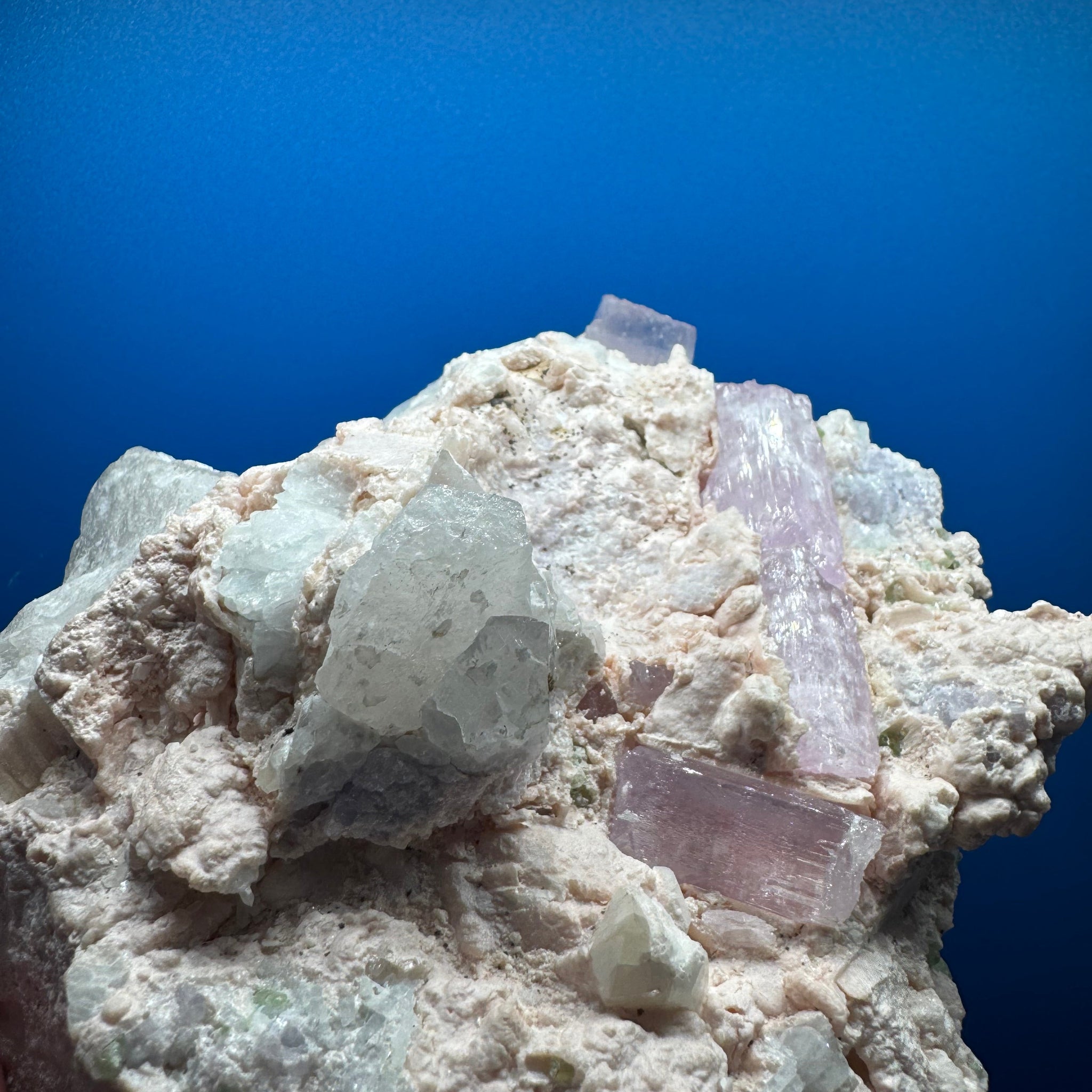 Kunzite Specimen - 1159g