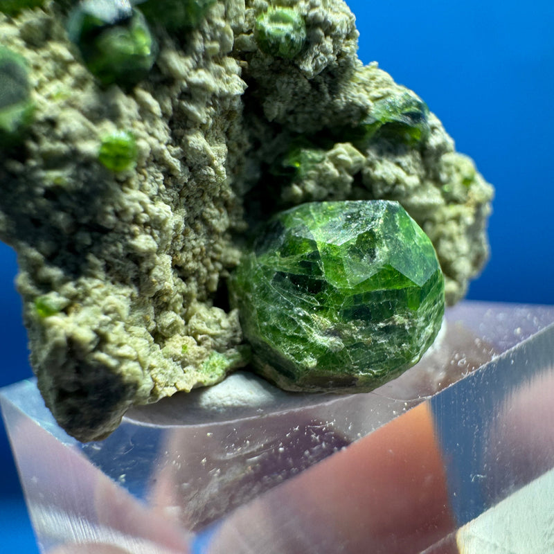 Green Garnet Specimen - 8g