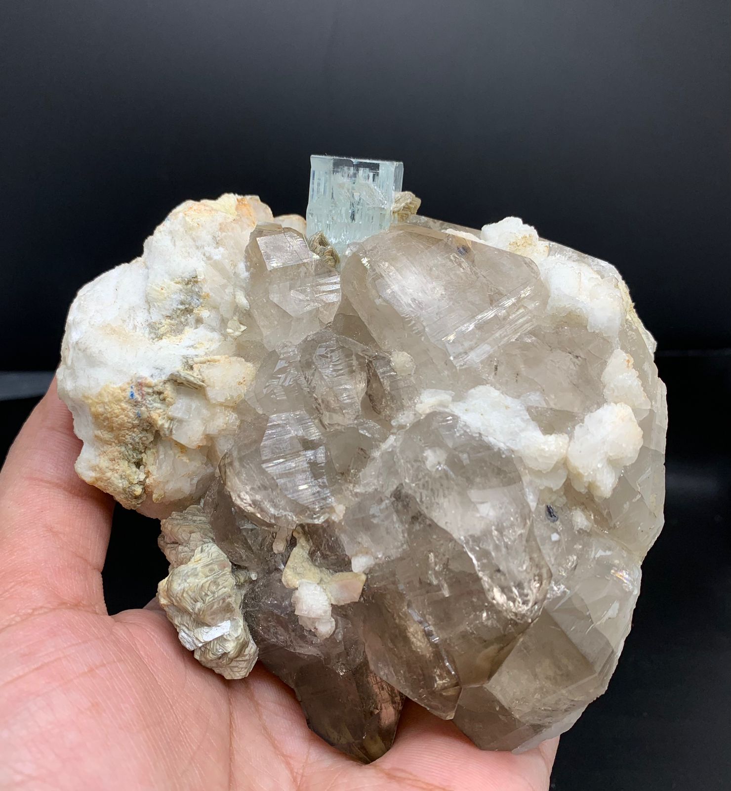 Aquamarine Specimen - 970g