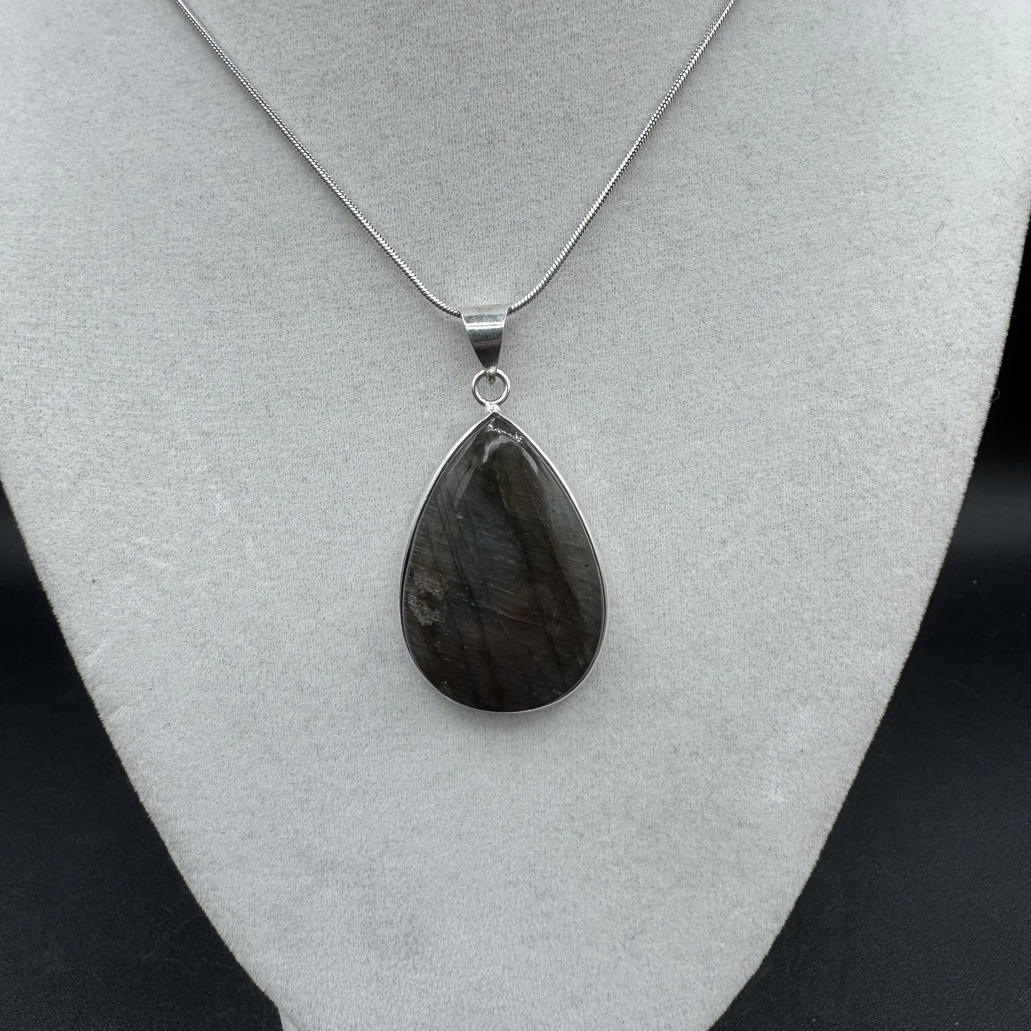 Pendant - Item 9