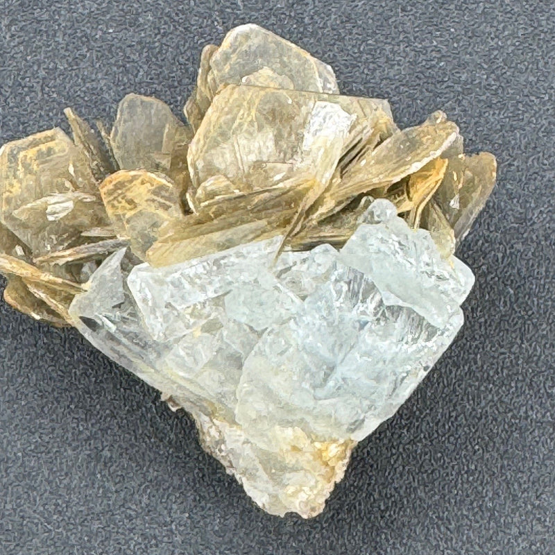 Aquamarine Specimen - 25g