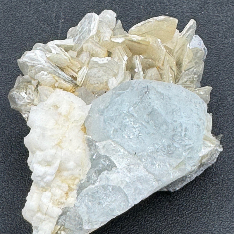 Aquamarine Specimen - 37g
