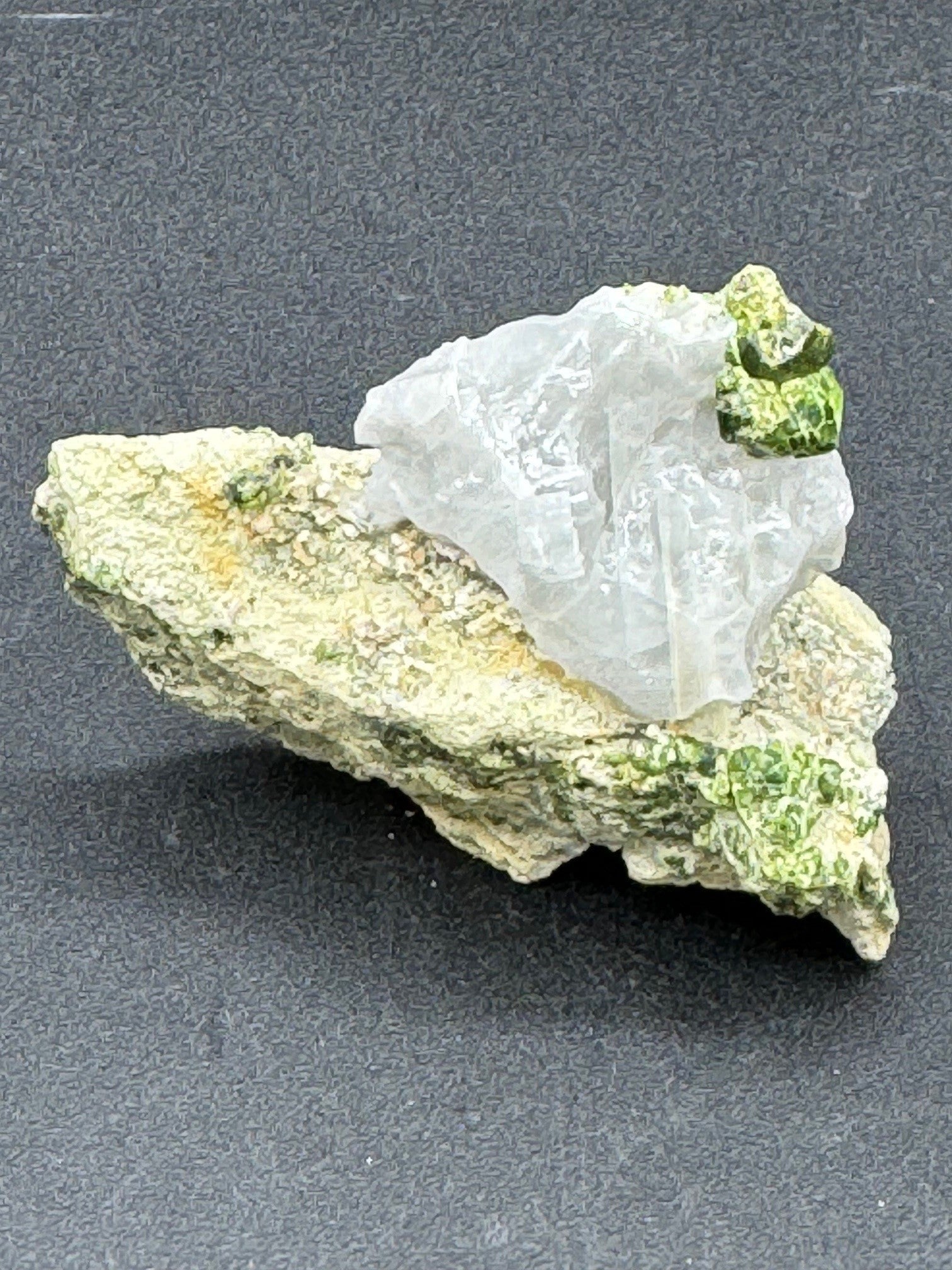 Green Garnet Specimen - 75g